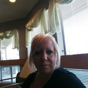 Meet your Posher, Janet